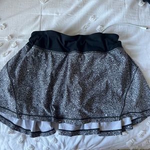 black and white lulu skirt